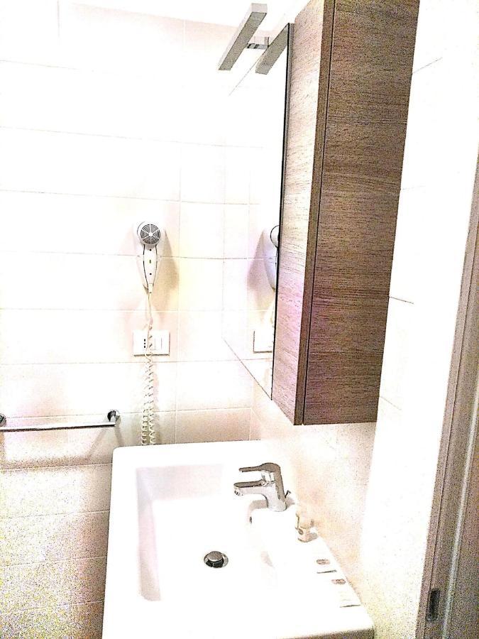 B&B Foscolo 里杜德里伊斯坦西 外观 照片